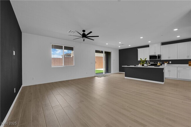 Foto del edificio - 195 Vander Rdg St