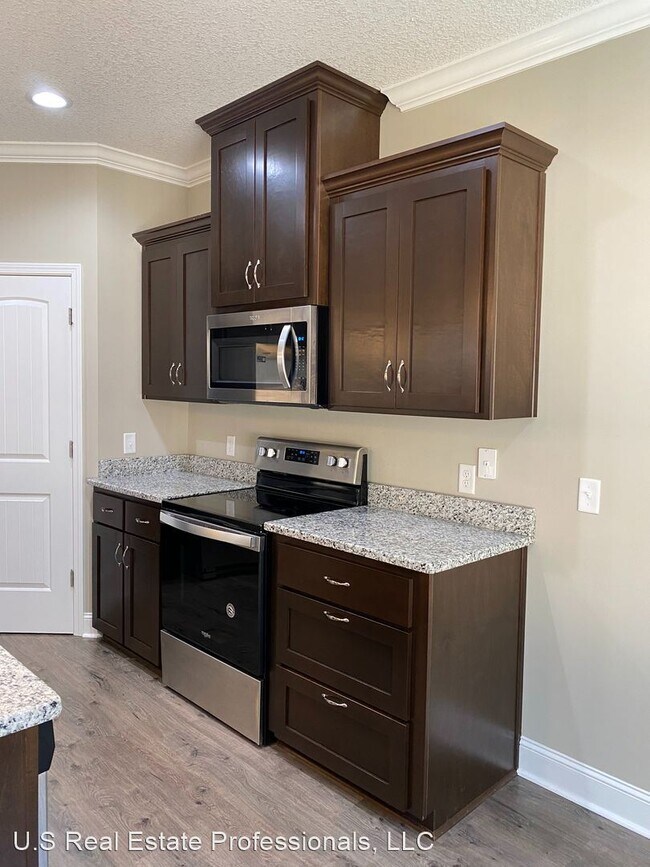 Building Photo - 3 br, 2.5 bath House - 160 Hamlet Ct
