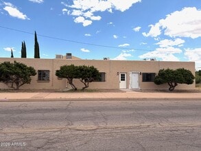 Building Photo - 1341 F Ave