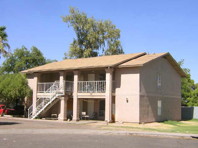 Foto principal - 312-318 & 325 E Vine Cir
