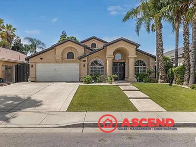 Foto del edificio - Stunning 4 Bedroom Home Off Brimhall Rd!