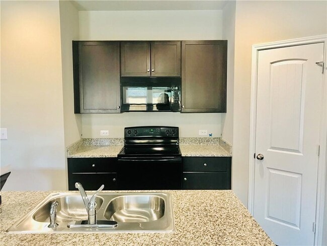 Building Photo - 12909 Brahmin Dr