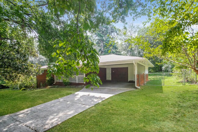 Building Photo - 1407 Palmer Pl SW