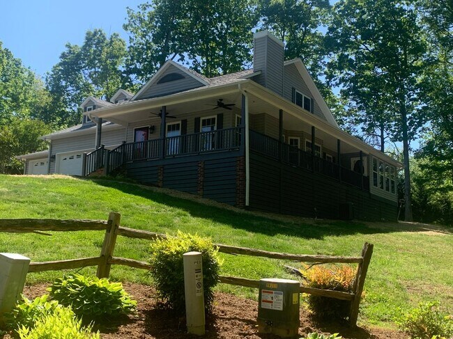 Foto del edificio - 40 Brierfield Dr