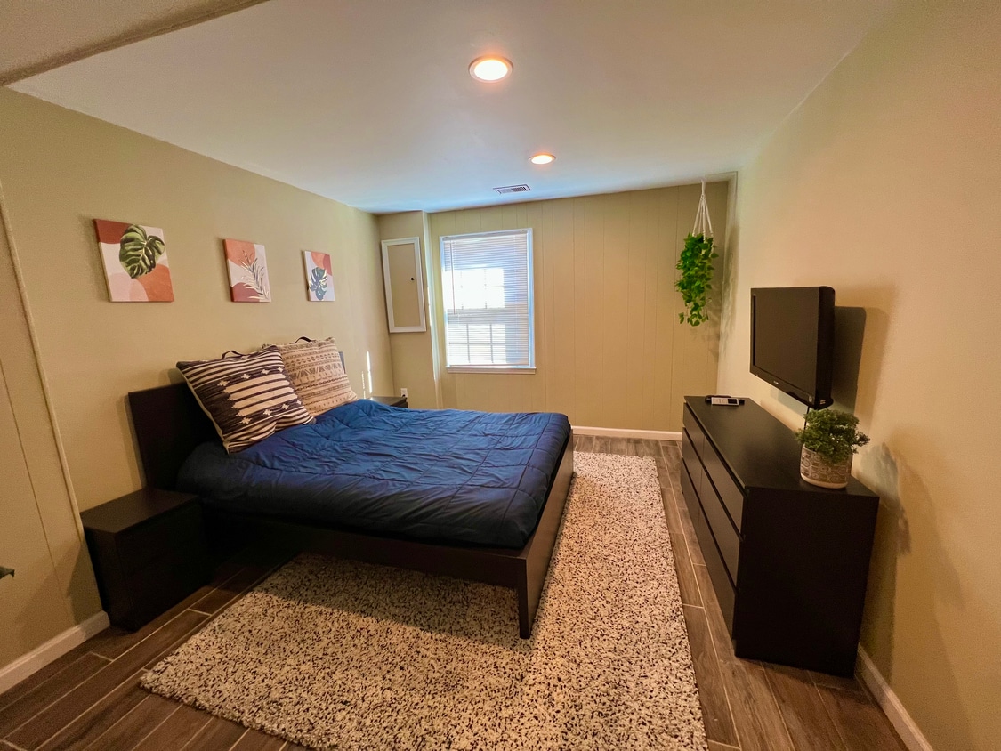 Furnished Bedroom - 3962 Wilcoxson Dr