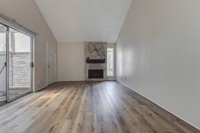 Foto del edificio - 2952 Meadowgrass Ln