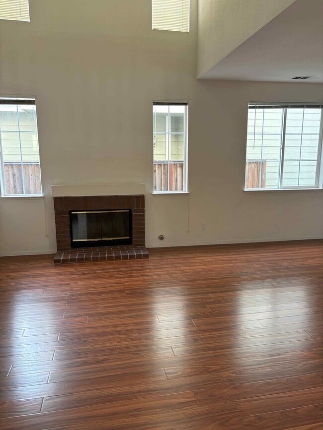 Building Photo - 119 Orr Rd