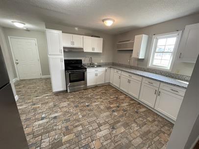 Building Photo - 2231 Loophole Dr