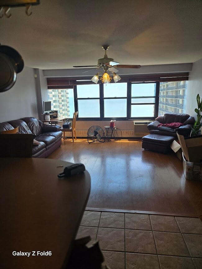 Combined Living Area - 6030 N Sheridan Rd