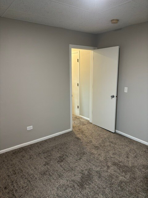 Foto del edificio - 775 N Bank Ln