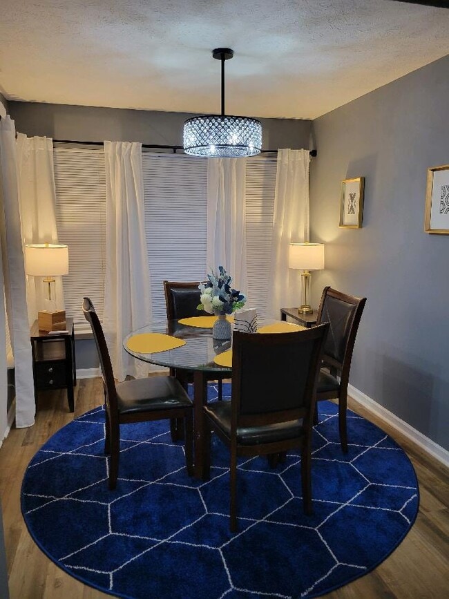 Building Photo - 9351 Kempton Manor Ct