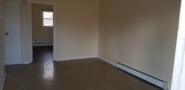Building Photo - 1160 N Century Dr