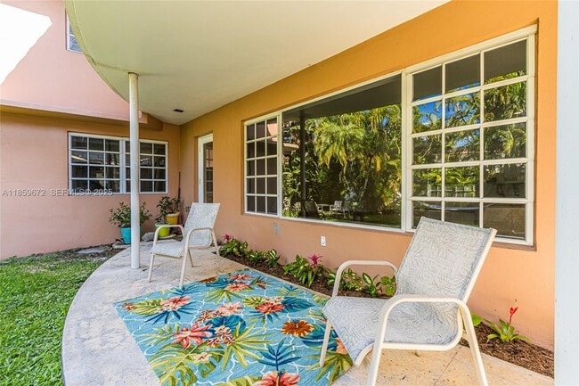 Building Photo - 60 Park Dr