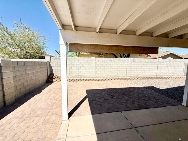 Foto del edificio - 4452 S Agave Ave