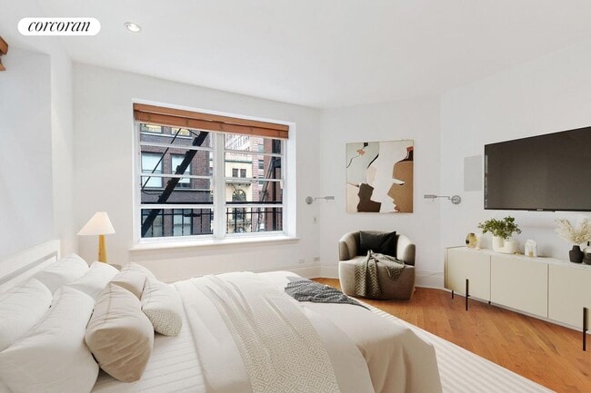 Foto del edificio - 24 W 45th St