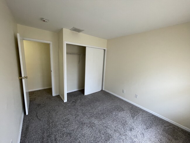 Foto del edificio - 113 Wedgewood Dr