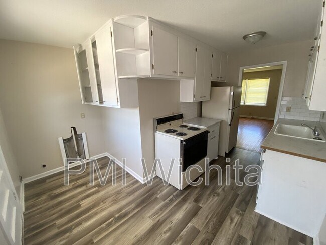 Foto del edificio - 889 S Hillcrest St