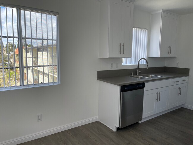 Foto del edificio - 3760 Midvale Ave