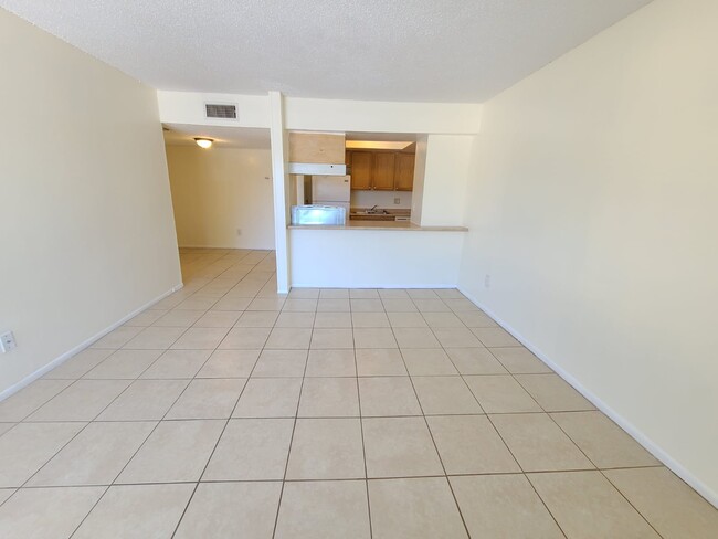 Foto del edificio - 7664 Forest City Rd