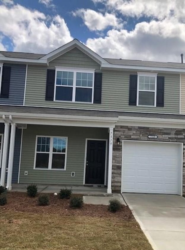 Primary Photo - Beautiful Townhome in the steel creek area!