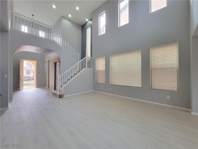 Building Photo - 10482 Calico Pines Ave