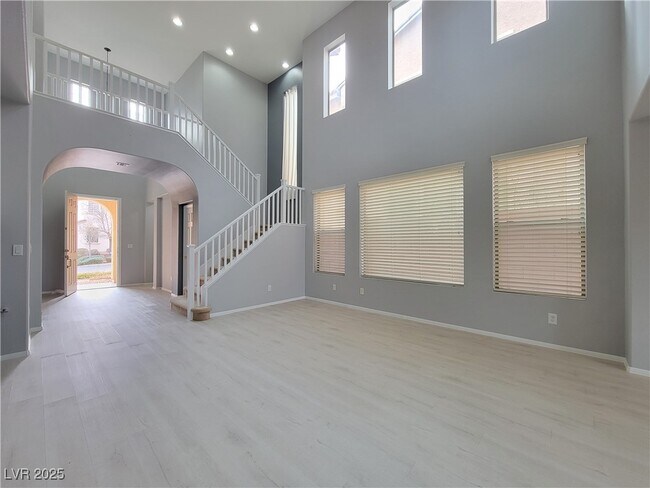 Foto del edificio - 10482 Calico Pines Ave
