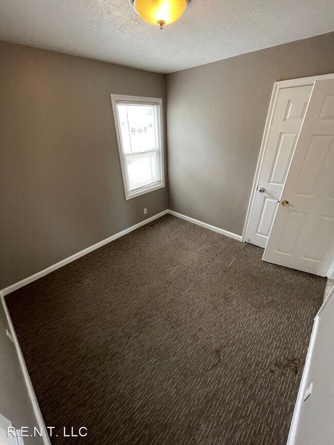 Building Photo - 3 br, 2 bath House - 1229 S Stewart Street