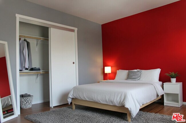 Foto del edificio - 2711 Orchard Ave.