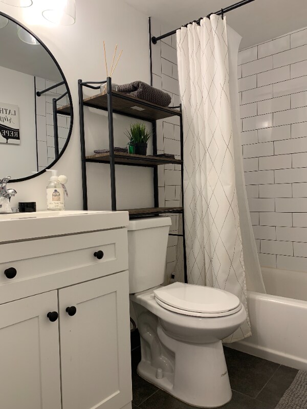 Foto principal - 7290 Stirling Rd