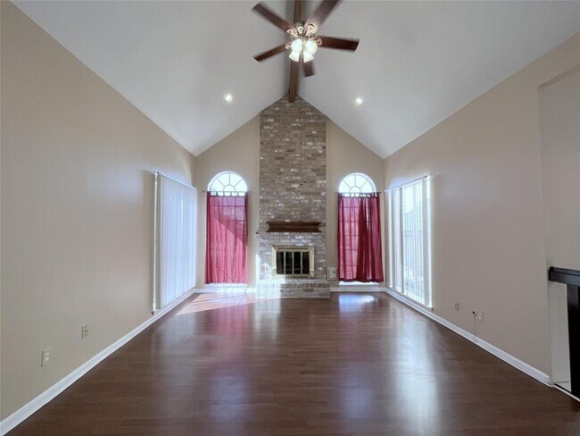 Building Photo - 9515 Sandstone Rd