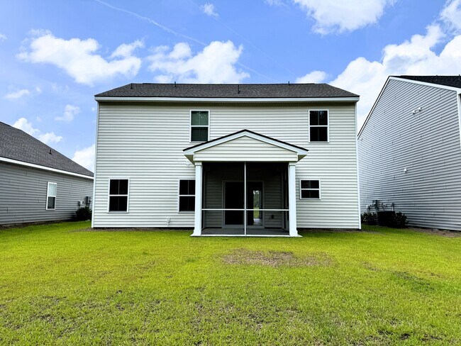 Building Photo - 148 Kingswood Ter