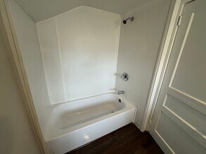 Building Photo - 3000 Dawson Ave SW