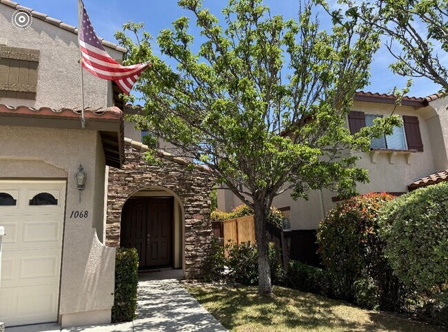 Foto del edificio - Close to Camp Pendelton Spacious 6-bedroom...