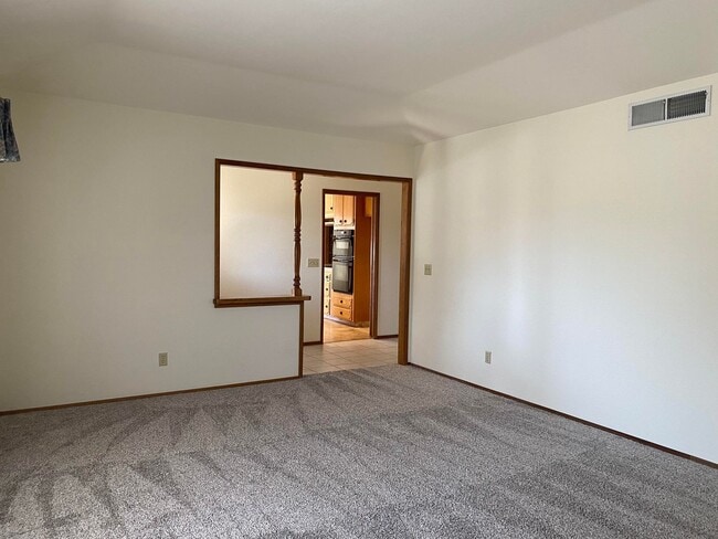 Building Photo - 3018 Aspen St