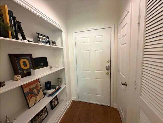 Foto del edificio - 3777 Peachtree Rd NE