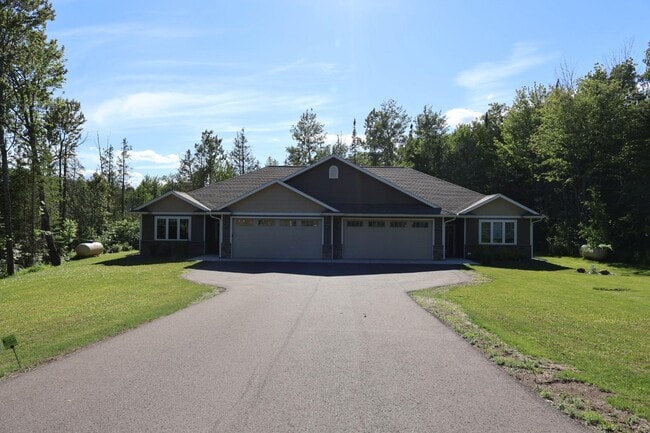 Building Photo - 4371 Lavaque Rd