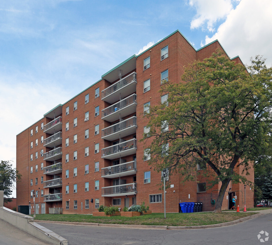 Primary Photo - Residences on Vine