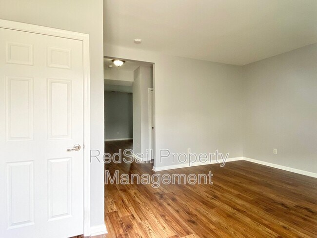 Foto del edificio - 642 Kelso Dr