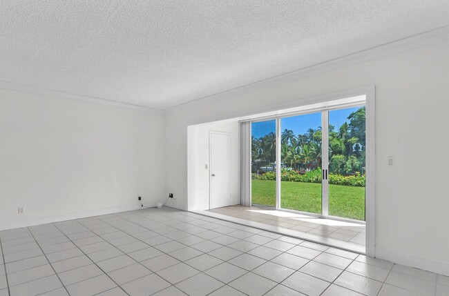 Building Photo - 342 Southwind Dr