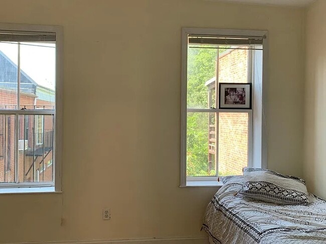 Foto del edificio - 79 Highland St