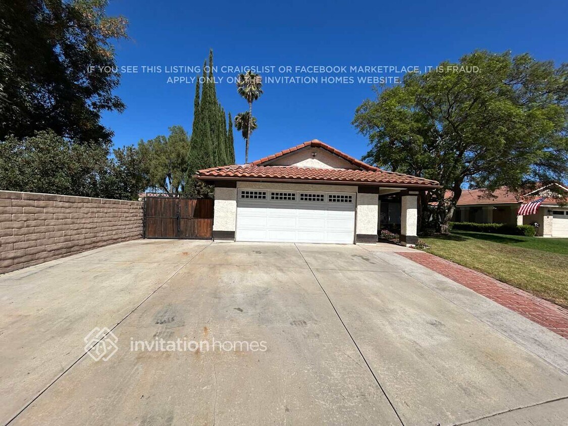 Foto principal - 1752 Willowbrook Ln