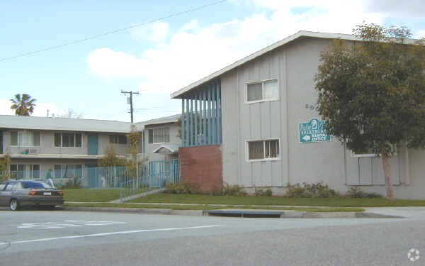 Foto del edificio - Palm Villas  Apartment Homes