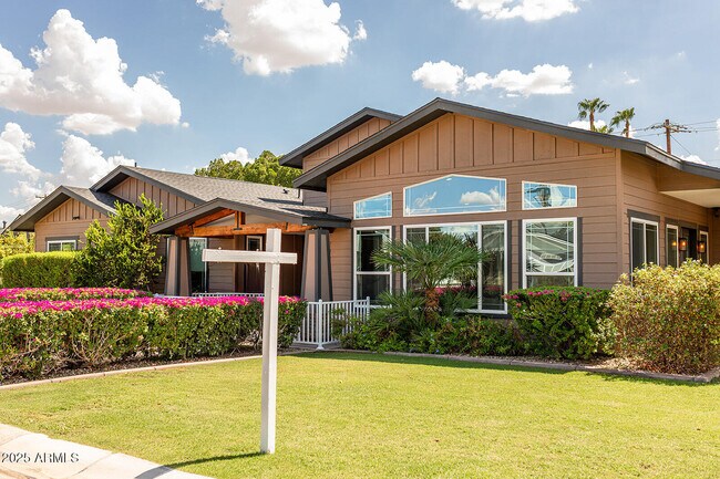 Foto del edificio - 3801 E Glenrosa Ave