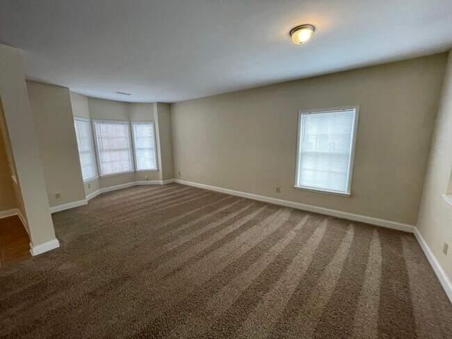 Building Photo - 3337 Table Rock Dr