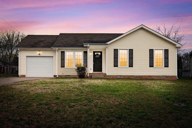 Building Photo - 3231 Tabby Dr