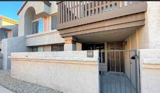 Building Photo - 700 E Mesquite Cir