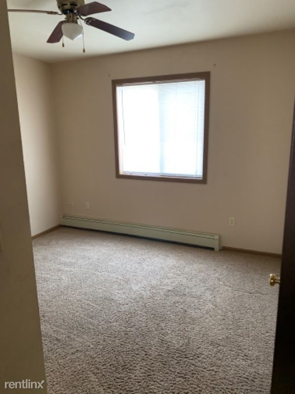 Building Photo - 2 br, 1 bath Apartment - 309 S 1st St