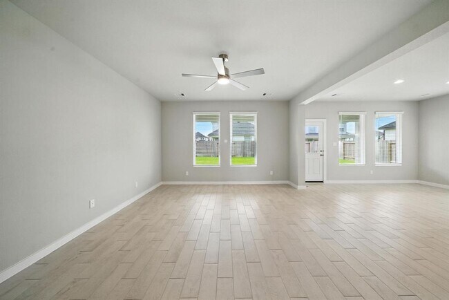 Building Photo - 2643 Village Side Trl