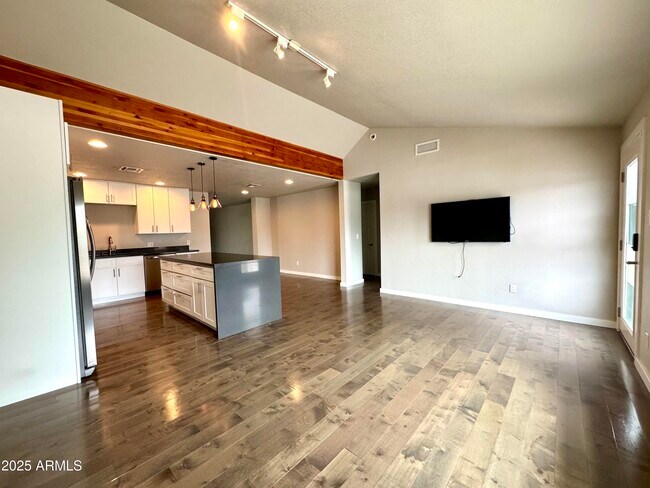 Foto del edificio - 4248 E Montecito Ave
