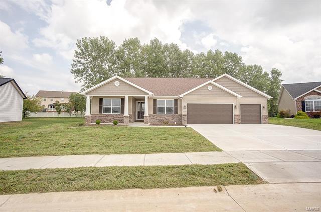 Building Photo - 3538 Chippewa Dr